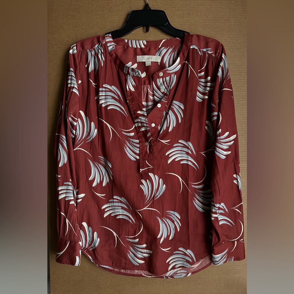 Size Small Business Casual Blouse